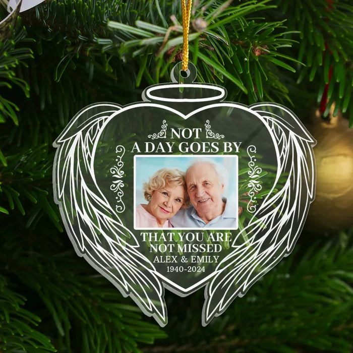 Transparent-Ornament-Memorial-3