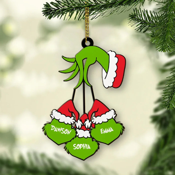 mockup-grinch-family-ornamen-3