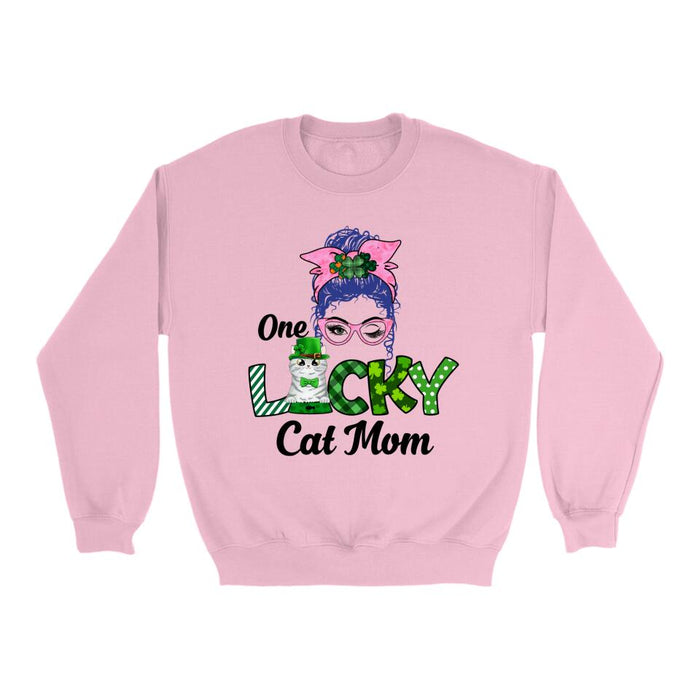 One Lucky Cat Mom - Personalized Gifts Custom Cat Shirt for Cat Mom, Cat Lovers